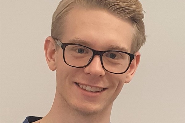 Portrettbilde av Nicolai J. Botten, ungdomsveileder i Nav Hundvåg og Storhaug.